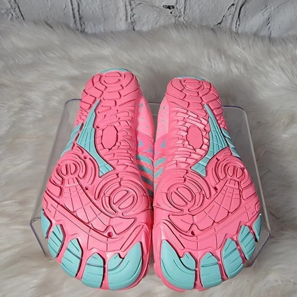 GIRLS Youth Water Shoes Aqua Socks Pull On Sandals Beach Summer Vacation Slip On - Picture 8 of 9